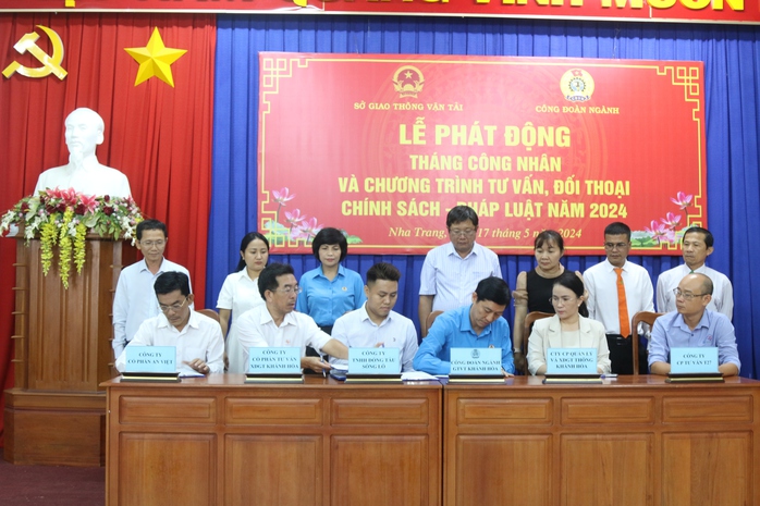 Nhiều đoàn viên, người lao động được hưởng lợi từ thoả ước nhóm
- Ảnh 4. Nhiều đoàn viên, người lao động được hưởng lợi từ thoả ước nhóm
- Ảnh 4.