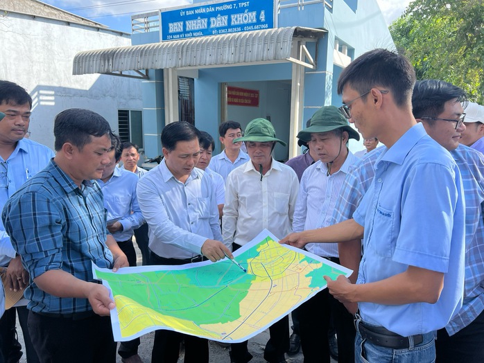Chủ tịch UBND tỉnh Sóc Trăng chỉ đạo “nóng” tại các công trình trọng điểm- Ảnh 2. Chủ tịch UBND tỉnh Sóc Trăng chỉ đạo “nóng” tại các công trình trọng điểm- Ảnh 2.
