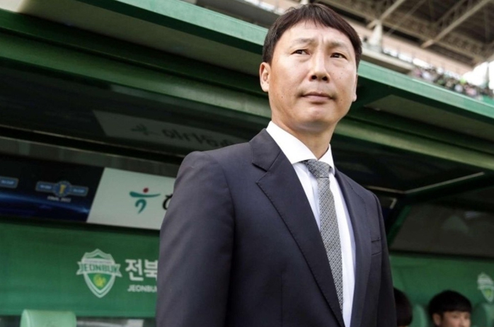 Bóng đá Việt Nam kỳ vọng gì ở HLV Kim Sang-sik?- Ảnh 1. Bóng đá Việt Nam kỳ vọng gì ở HLV Kim Sang-sik?- Ảnh 1.