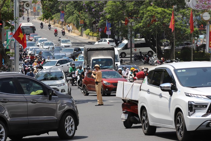 Dù thông tin sai, bất lợi, du khách đến Đà Lạt vẫn vượt dự kiến- Ảnh 5. Dù thông tin sai, bất lợi, du khách đến Đà Lạt vẫn vượt dự kiến- Ảnh 5.