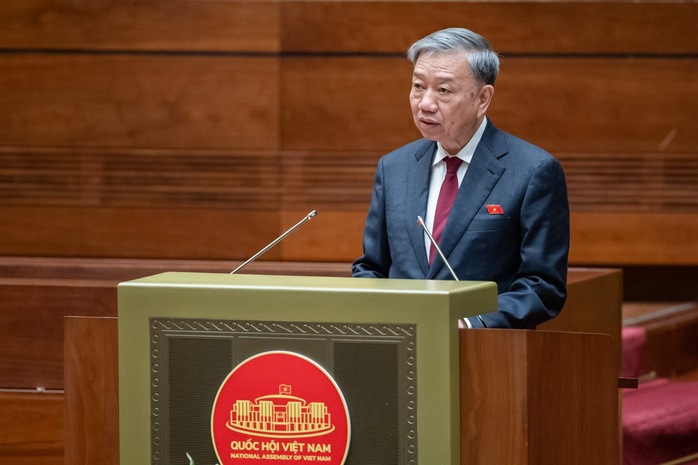 Bộ trưởng Tô Lâm trình dự luật về vũ khí, vật liệu nổ và công cụ hỗ trợ- Ảnh 1. Bộ trưởng Tô Lâm trình dự luật về vũ khí, vật liệu nổ và công cụ hỗ trợ- Ảnh 1.