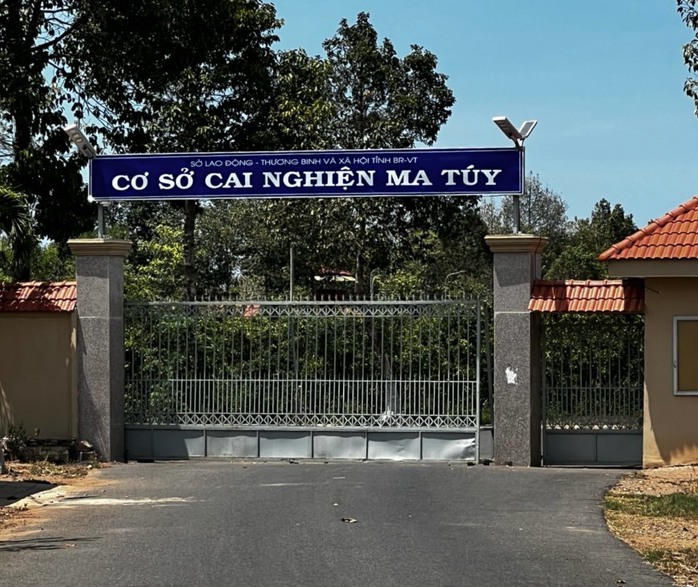 Vụ 3 học viên cai nghiện tử vong ở BR-VT: Bảo vệ lén bán thuốc ho!- Ảnh 1. Vụ 3 học viên cai nghiện tử vong ở BR-VT: Bảo vệ lén bán thuốc ho!- Ảnh 1.
