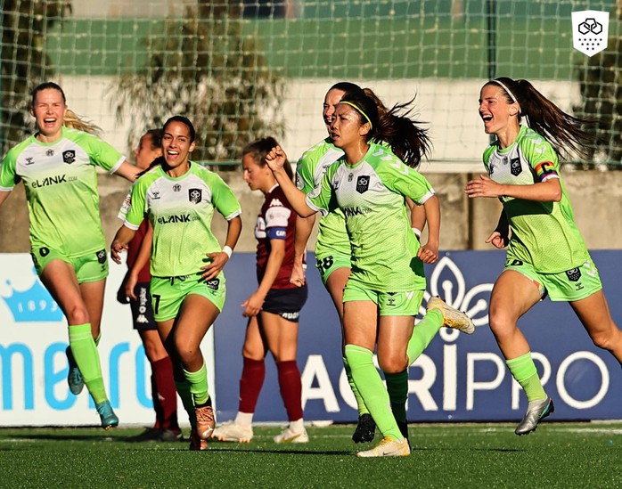 Hết hợp đồng, Huỳnh Như vẫn đấu play-off cùng Lank FC- Ảnh 1. Hết hợp đồng, Huỳnh Như vẫn đấu play-off cùng Lank FC- Ảnh 1.