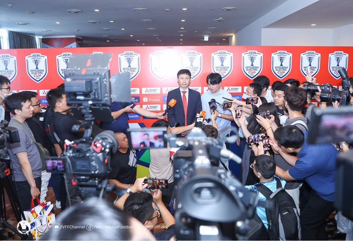 Bài toán khó cho HLV Kim Sang-sik- Ảnh 1. Bài toán khó cho HLV Kim Sang-sik- Ảnh 1.