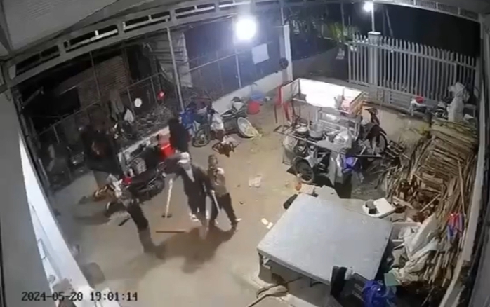 Án mạng nghiêm trọng ở Đồng Nai làm 2 người chết, 3 người bị thương- Ảnh 1. Án mạng nghiêm trọng ở Đồng Nai làm 2 người chết, 3 người bị thương- Ảnh 1.