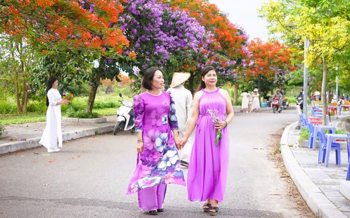 Con đường hoa đẹp như Hàn Quốc giữa TP Thanh Hóa- Ảnh 13. Con đường hoa đẹp như Hàn Quốc giữa TP Thanh Hóa- Ảnh 13.