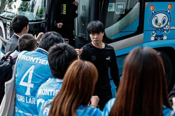 Công Phượng thi đấu 16 phút, Yokohama FC dừng bước ở Cúp Liên đoàn- Ảnh 1. Công Phượng thi đấu 16 phút, Yokohama FC dừng bước ở Cúp Liên đoàn- Ảnh 1.