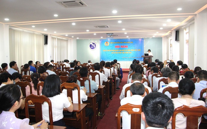 Công đoàn Viên chức Khánh Hoà tuyên truyền về Nghị quyết Đại hội XIII Công đoàn Việt Nam- Ảnh 2. Công đoàn Viên chức Khánh Hoà tuyên truyền về Nghị quyết Đại hội XIII Công đoàn Việt Nam- Ảnh 2.