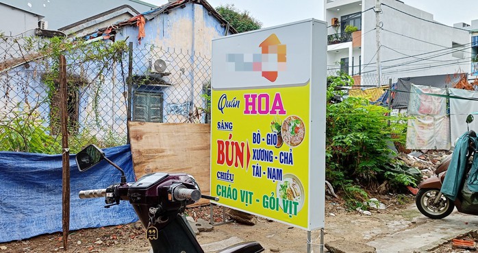 Tràn lan quảng cáo web cờ bạc "núp bóng" quán ăn ở Đà Nẵng- Ảnh 1. Tràn lan quảng cáo web cờ bạc "núp bóng" quán ăn ở Đà Nẵng- Ảnh 1.
