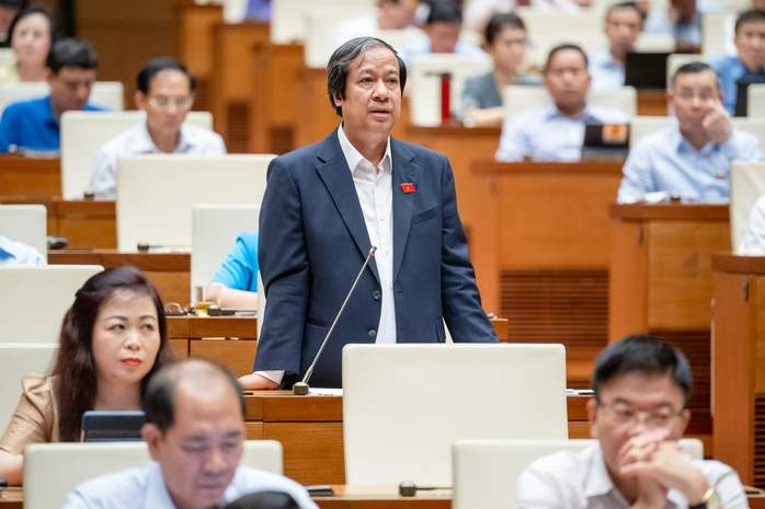 Bộ trưởng GD-ĐT: Lương, thu nhập giáo viên hợp đồng thấp, chưa động viên người lao động- Ảnh 1. Bộ trưởng GD-ĐT: Lương, thu nhập giáo viên hợp đồng thấp, chưa động viên người lao động- Ảnh 1.