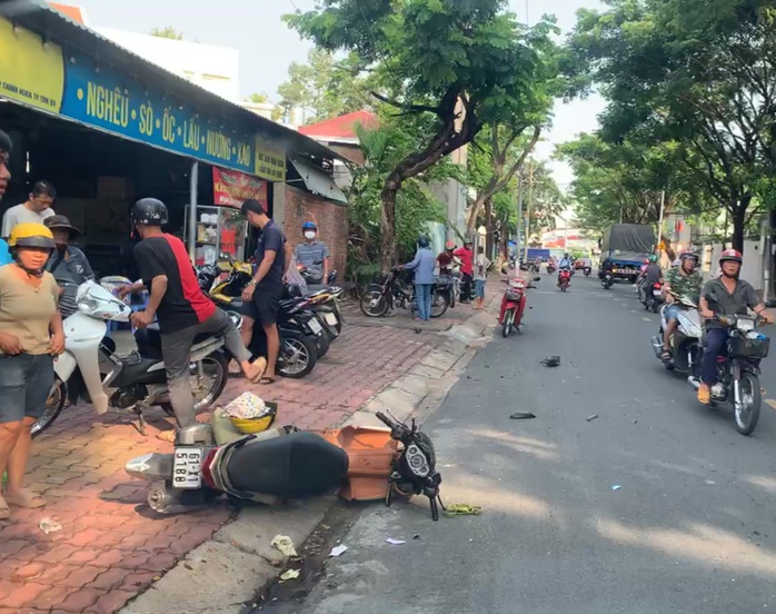 CLIP: CSGT truy đuổi tài xế ô tô CLIP: CSGT truy đuổi tài xế ô tô
