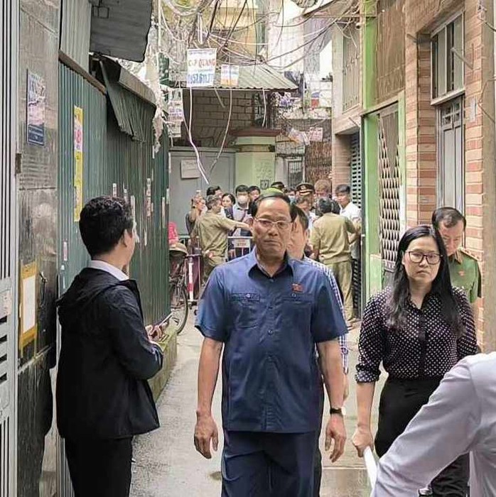 Quốc hội chia buồn với gia đình các nạn nhân trong vụ cháy 14 người tử vong- Ảnh 1. Quốc hội chia buồn với gia đình các nạn nhân trong vụ cháy 14 người tử vong- Ảnh 1.
