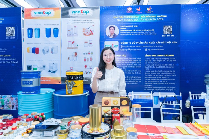 Hàng trăm mặt hàng được kết nối giao thương Nam Trung bộ - Tây Nguyên- Ảnh 8. Hàng trăm mặt hàng được kết nối giao thương Nam Trung bộ - Tây Nguyên- Ảnh 8.