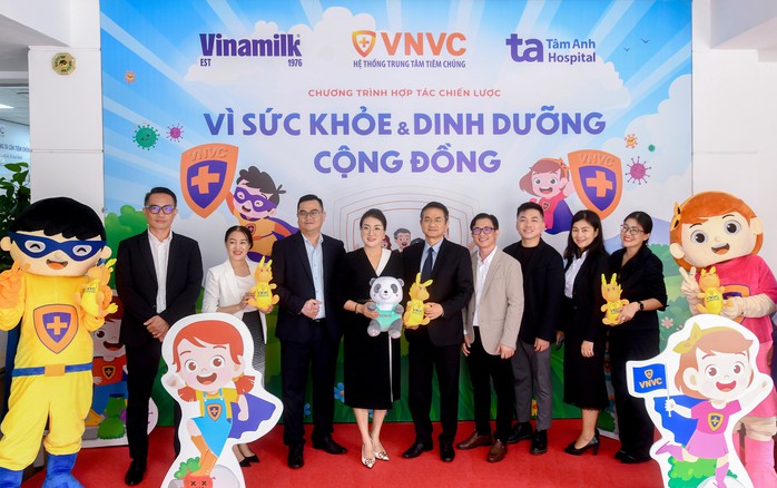 Vinamilk cùng các đối tác y tế lớn đẩy mạnh chăm sóc dinh dưỡng, sức khỏe cộng đồng- Ảnh 3.
