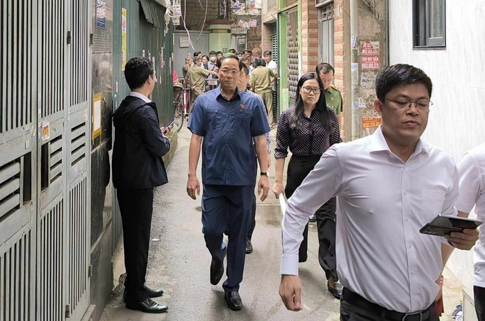 Lãnh đạo Chính phủ, Quốc hội, Bộ Công an và Hà Nội tới hiện trường vụ cháy 14 người tử vong- Ảnh 2. Lãnh đạo Chính phủ, Quốc hội, Bộ Công an và Hà Nội tới hiện trường vụ cháy 14 người tử vong- Ảnh 2.