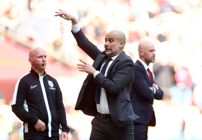 Hậu FA Cup: HLV Guardiola nhận lỗi, Ten Hag nói "2 cúp là không tệ"- Ảnh 4. Hậu FA Cup: HLV Guardiola nhận lỗi, Ten Hag nói "2 cúp là không tệ"- Ảnh 4.