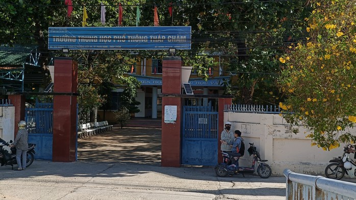 Hiệu trưởng lạm thu, sai phạm hơn 800 triệu đồng- Ảnh 1. Hiệu trưởng lạm thu, sai phạm hơn 800 triệu đồng- Ảnh 1.