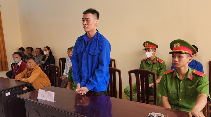 Giết người từ việc đang ăn thì làm đổ tô cháo- Ảnh 1.
