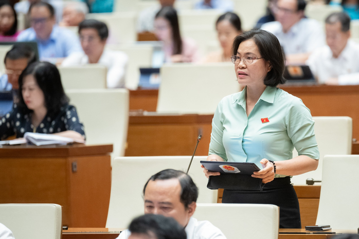 Nhiều đại biểu QH đề xuất cho người lao động vay tiền thay vì rút BHXH 1 lần- Ảnh 2. Nhiều đại biểu QH đề xuất cho người lao động vay tiền thay vì rút BHXH 1 lần- Ảnh 2.
