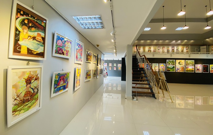 "Màu yêu thương" trong tranh của trẻ thơ- Ảnh 7. "Màu yêu thương" trong tranh của trẻ thơ- Ảnh 7.