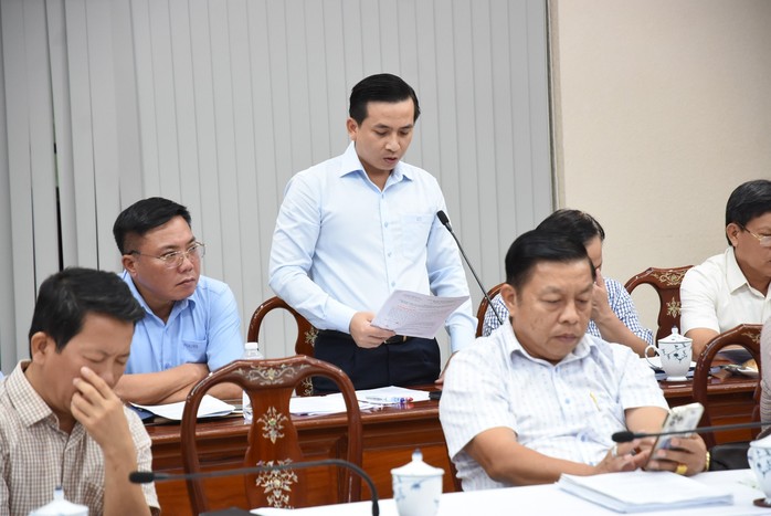 Vụ 112 hồ sơ có dấu hiệu chỉnh sửa tại dự án cao tốc Biên Hòa - Vũng Tàu: Chính quyền nói gì?- Ảnh 1. Vụ 112 hồ sơ có dấu hiệu chỉnh sửa tại dự án cao tốc Biên Hòa - Vũng Tàu: Chính quyền nói gì?- Ảnh 1.
