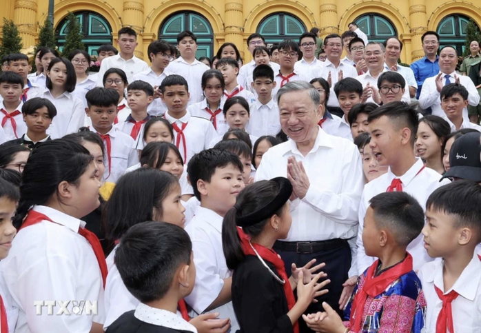 Chủ tịch nước Tô Lâm: Dành những gì quý giá nhất cho trẻ em- Ảnh 1. Chủ tịch nước Tô Lâm: Dành những gì quý giá nhất cho trẻ em- Ảnh 1.