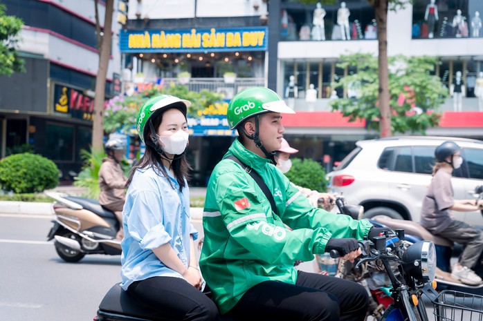 "Ám ảnh" chi phí di chuyển giờ cao điểm qua lời kể của dân văn phòng- Ảnh 3. "Ám ảnh" chi phí di chuyển giờ cao điểm qua lời kể của dân văn phòng- Ảnh 3.
