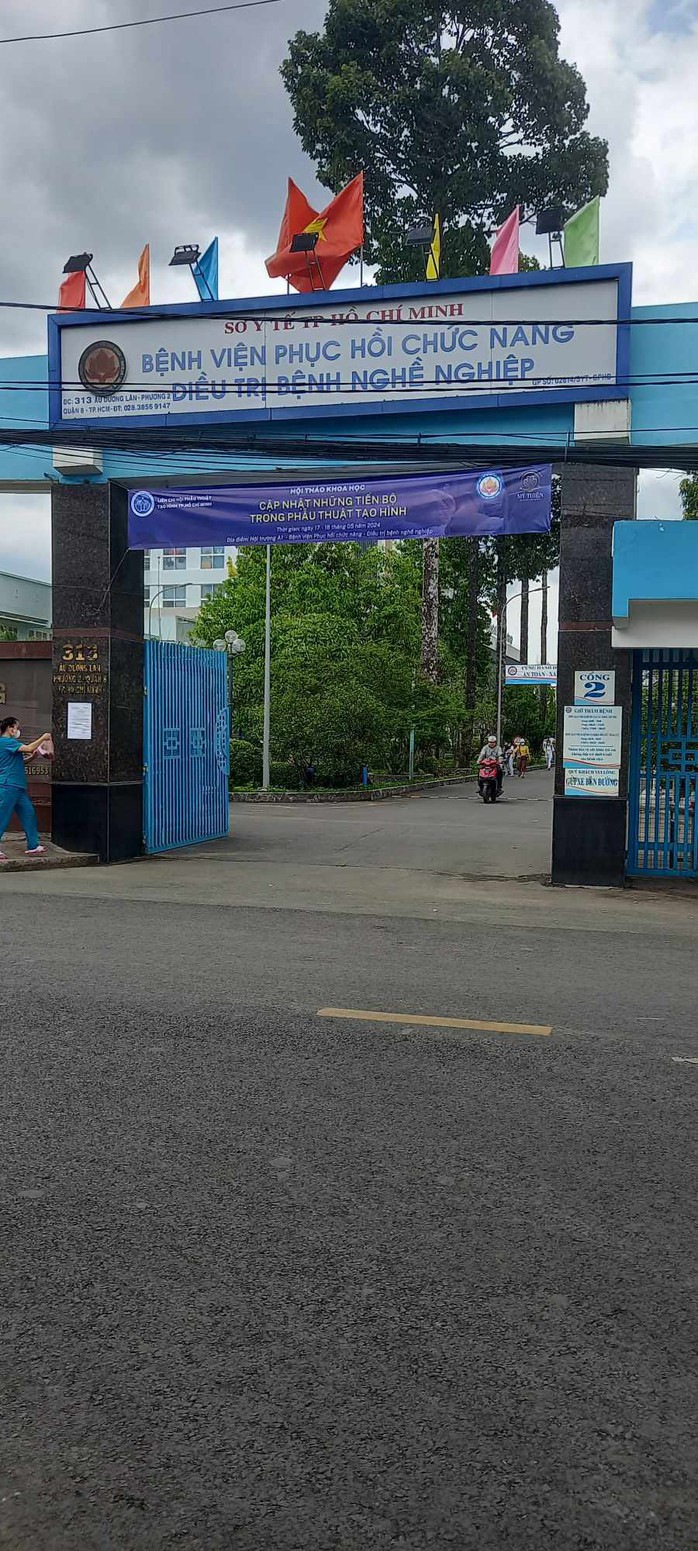 TP HCM: Bệnh viện lên tiếng về việc kế toán trưởng nghỉ việc đi nước ngoài- Ảnh 1. TP HCM: Bệnh viện lên tiếng về việc kế toán trưởng nghỉ việc đi nước ngoài- Ảnh 1.
