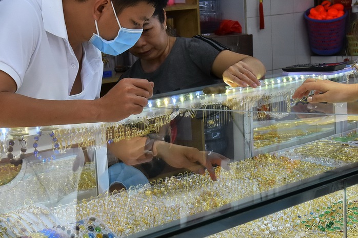 Giá vàng hôm nay, 30-5: Giảm mạnh khi đồng USD tăng giá- Ảnh 1. Giá vàng hôm nay, 30-5: Giảm mạnh khi đồng USD tăng giá- Ảnh 1.