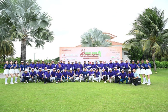 Giải golf Lương Văn Can 2024: Kỳ tích Hole-in-One và ấn tượng "Đêm thương hội"- Ảnh 3. Giải golf Lương Văn Can 2024: Kỳ tích Hole-in-One và ấn tượng "Đêm thương hội"- Ảnh 3.
