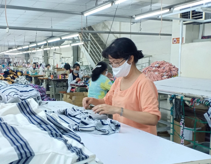 Người lao động mong được hưởng chế độ BHXH trong trường hợp chăm sóc cha mẹ đau yếu, nhập viện- Ảnh 1. Người lao động mong được hưởng chế độ BHXH trong trường hợp chăm sóc cha mẹ đau yếu, nhập viện- Ảnh 1.