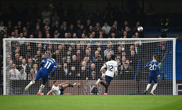 Thua "không chiến" trước Chelsea, Tottenham tắt hy vọng Top 4- Ảnh 2. Thua "không chiến" trước Chelsea, Tottenham tắt hy vọng Top 4- Ảnh 2.