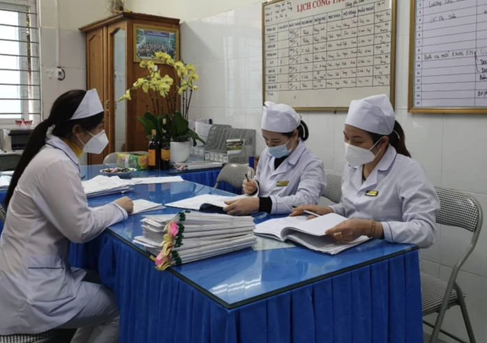 Hơn 90% trạm y tế xã có bác sĩ làm việc- Ảnh 2. Hơn 90% trạm y tế xã có bác sĩ làm việc- Ảnh 2.