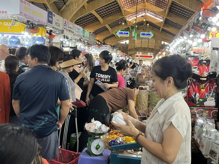 TP HCM đã có kế hoạch hỗ trợ tiểu thương chợ truyền thống bán hàng trực tuyến- Ảnh 1. TP HCM đã có kế hoạch hỗ trợ tiểu thương chợ truyền thống bán hàng trực tuyến- Ảnh 1.