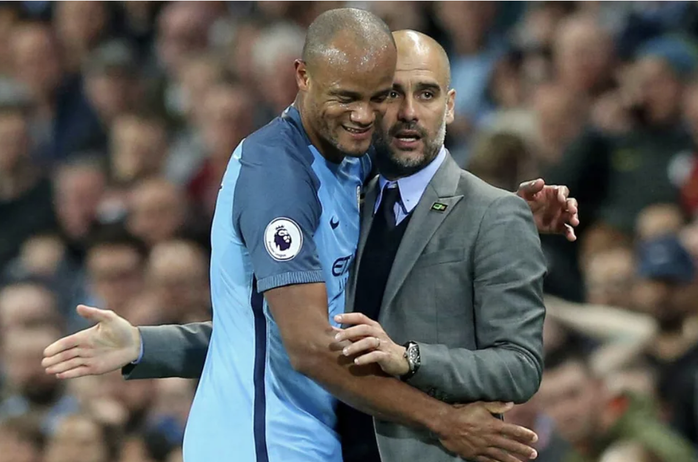 Giải mã lý do Bayern Munich mạo hiểm chọn Kompany ngồi ghế nóng- Ảnh 4. Giải mã lý do Bayern Munich mạo hiểm chọn Kompany ngồi ghế nóng- Ảnh 4.