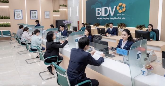 Ngân hàng bán vàng trực tiếp tới người dân như thế nào?- Ảnh 3. Ngân hàng bán vàng trực tiếp tới người dân như thế nào?- Ảnh 3.