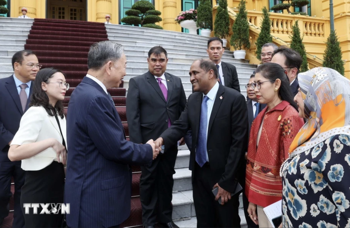 Đại sứ các nước tới chúc mừng Chủ tịch nước Tô Lâm- Ảnh 7. Đại sứ các nước tới chúc mừng Chủ tịch nước Tô Lâm- Ảnh 7.