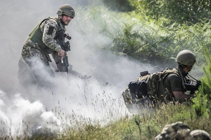 Nhiều nước đồng ý cho Ukraine dùng vũ khí viện trợ tấn công vào Nga- Ảnh 1. Nhiều nước đồng ý cho Ukraine dùng vũ khí viện trợ tấn công vào Nga- Ảnh 1.