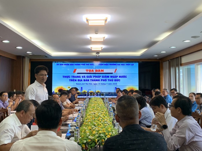 TP Thủ Đức tìm giải pháp chống ngập nước- Ảnh 1. TP Thủ Đức tìm giải pháp chống ngập nước- Ảnh 1.