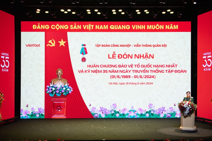 Từ dãy nhà cấp 4, 1 xe u-oát, Viettel hiện có giá trị thương hiệu gần 9 tỉ USD- Ảnh 2. Từ dãy nhà cấp 4, 1 xe u-oát, Viettel hiện có giá trị thương hiệu gần 9 tỉ USD- Ảnh 2.