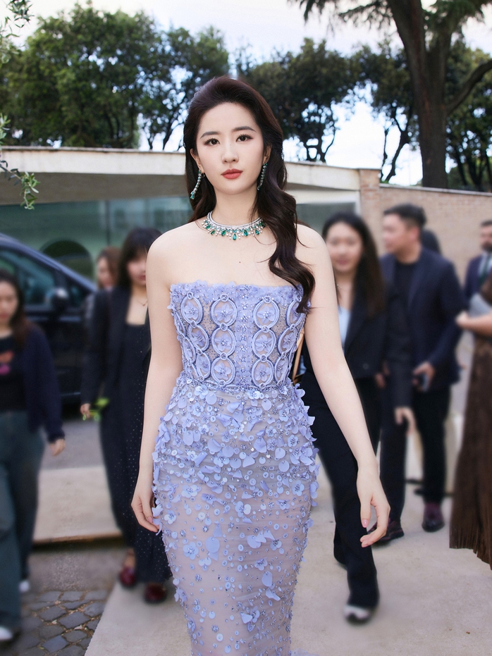 "Thần tiên tỉ tỉ" Lưu Diệc Phi trở lại màn ảnh nhỏ- Ảnh 6. "Thần tiên tỉ tỉ" Lưu Diệc Phi trở lại màn ảnh nhỏ- Ảnh 6.