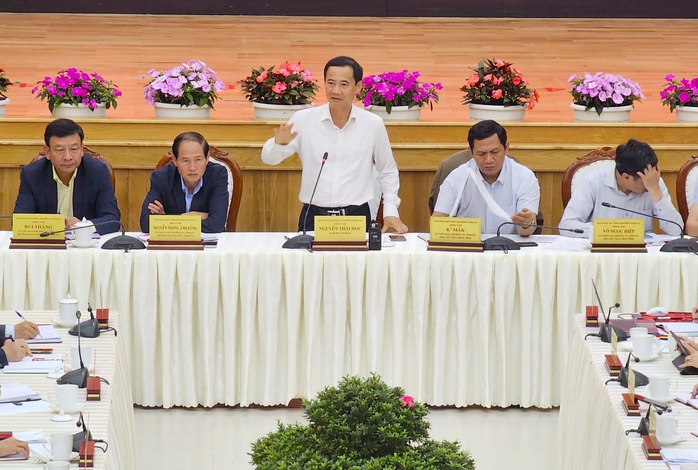 Quyền Bí thư Tỉnh ủy Lâm Đồng Nguyễn Thái Học: "Đánh giá cán bộ không có chuyện huề cả làng"- Ảnh 2. Quyền Bí thư Tỉnh ủy Lâm Đồng Nguyễn Thái Học: "Đánh giá cán bộ không có chuyện huề cả làng"- Ảnh 2.