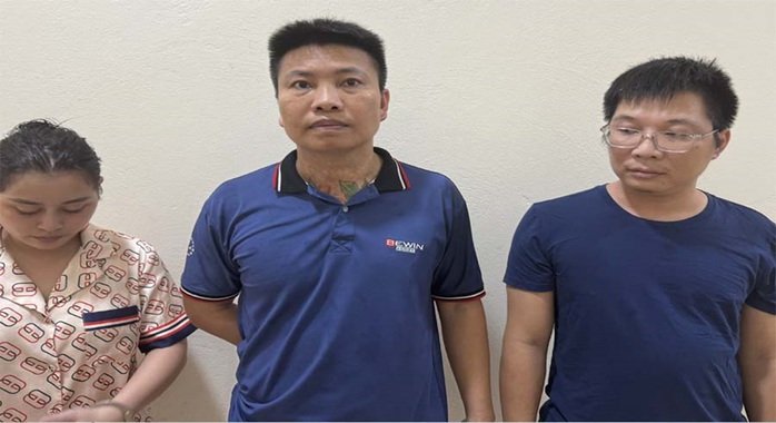Khởi tố 13 người trong đường dây cho vay nặng lãi- Ảnh 1. Khởi tố 13 người trong đường dây cho vay nặng lãi- Ảnh 1.