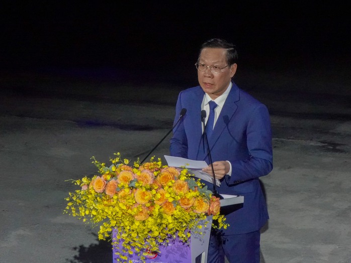 "Chuyến tàu huyền thoại": Hoành tráng, tự hào!- Ảnh 1. "Chuyến tàu huyền thoại": Hoành tráng, tự hào!- Ảnh 1.