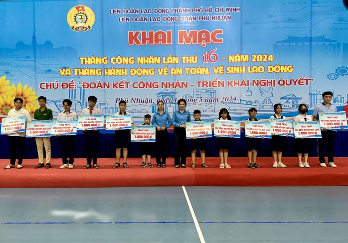 Nhiều hoạt động ý nghĩa trong Tháng Công nhân- Ảnh 3.
Nhiều hoạt động ý nghĩa trong Tháng Công nhân- Ảnh 3.