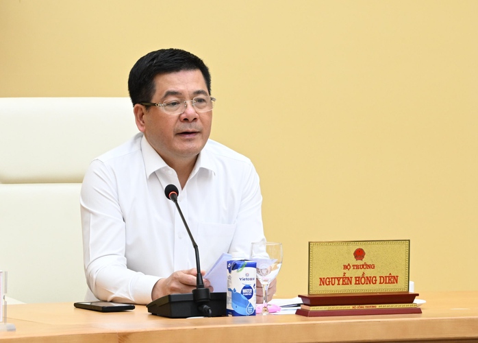 Bộ trưởng Nguyễn Hồng Diên: Không mua bán điện mặt trời mái nhà - Ảnh 2. Bộ trưởng Nguyễn Hồng Diên: Không mua bán điện mặt trời mái nhà - Ảnh 2.
