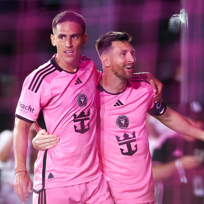 Messi có 5 kiến tạo, lập loạt kỷ lục khi Inter Miami đại thắng- Ảnh 1. Messi có 5 kiến tạo, lập loạt kỷ lục khi Inter Miami đại thắng- Ảnh 1.