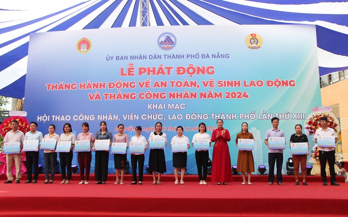 Hơn 1,5 tỉ đồng hỗ trợ “Mái ấm Công đoàn” cho công nhân khó khăn tại Đà Nẵng- Ảnh 5. Hơn 1,5 tỉ đồng hỗ trợ “Mái ấm Công đoàn” cho công nhân khó khăn tại Đà Nẵng- Ảnh 5.