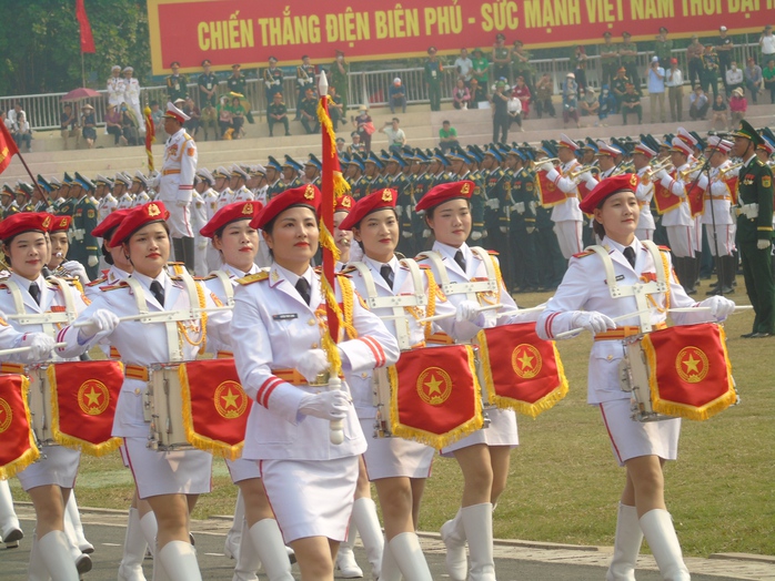 Hình ảnh ấn tượng Tổng duyệt Lễ kỷ niệm 70 năm Chiến thắng Điện Biên Phủ- Ảnh 10. Hình ảnh ấn tượng Tổng duyệt Lễ kỷ niệm 70 năm Chiến thắng Điện Biên Phủ- Ảnh 10.