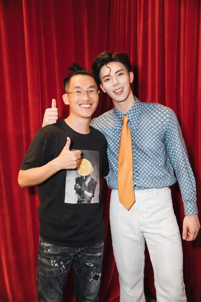 Thế giới showbiz: Tranh chấp giữa "gà cưng" với công ty quản lý- Ảnh 5. Thế giới showbiz: Tranh chấp giữa "gà cưng" với công ty quản lý- Ảnh 5.